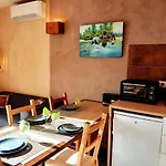 Апартаменты Mas Des Broussonnetiers