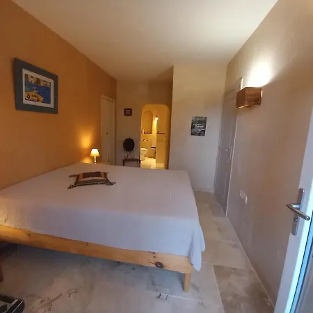 Mas Des Broussonnetiers Apartment *