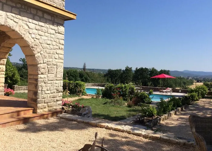 Mas Des Broussonnetiers * Barjac (Gard)